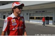 Alonso insensible à la guerre des mots
