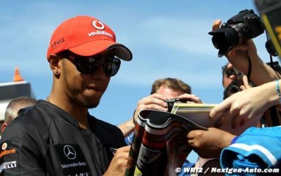 Zanardi tips Hamilton to bounce back in 2012