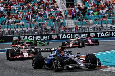 Sainz est ’un peu en colère’ contre l’arrêt du développement de sa Williams