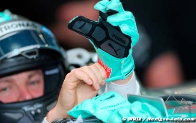 Un ’document’ pour calmer Hamilton et Rosberg