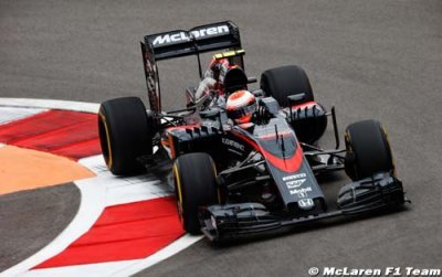 Deux points pour Button, rien pour Alonso