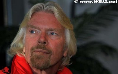 Défi AirAsia&nbsp;: Branson ne sera pas sur pied avant avril