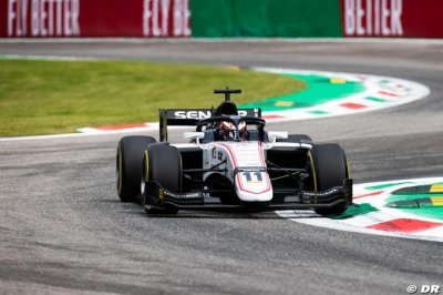 Monza, Qual.: Ilott tops rookie trio for maiden pole