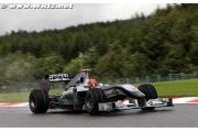 Mercedes n'a plus qu'à attendre la pluie
