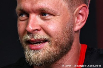 Magnussen reçoit un cadeau très embarrassant pour son anniversaire