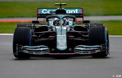 Vettel pense donner un nom de James Bond girl à sa F1