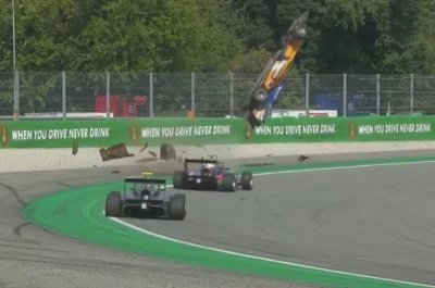 Malgré l’accident ‘effrayant’ en F3, la FIA ne se débarrassera pas du vibreur-saucisse