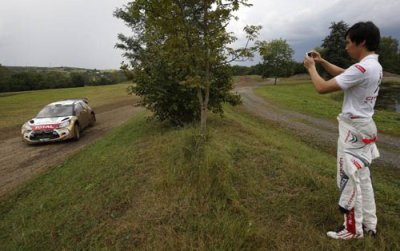 Les espoirs du rallye testent la Citroën DS3 WRC
