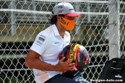 Sainz sait que ’la pression est folle’ chez Ferrari et s’y prépare
