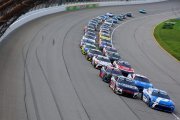 La F1 doit-elle s'inspirer de la NASCAR ou de l'IndyCar pour ses fins de course ?