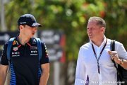 Jos Verstappen : Certains commissaires de la FIA 'n'aiment pas Max'