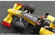 La Renault R30 de Pirelli victime d'un problème d'alternateur