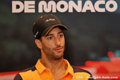 McLaren admits Ricciardo could leave team