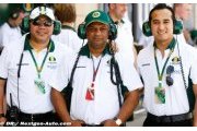 Team boss Fernandes not running Lotus team
