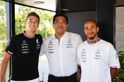Hamilton et Russell veulent y croire à Singapour mais...
