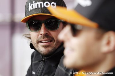 Alonso trouve la F1 trop ‘triste’ et ‘exigeante’, mais se dit heureux chez McLaren