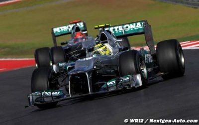 Rosberg retrouve le sourire après les Libres