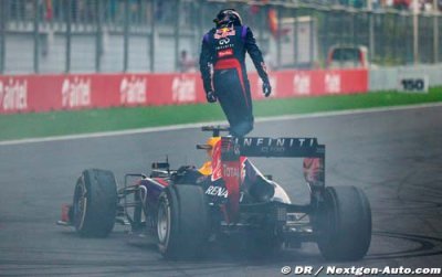 FIA ’crazy’ to penalise Vettel donuts - Hamilton