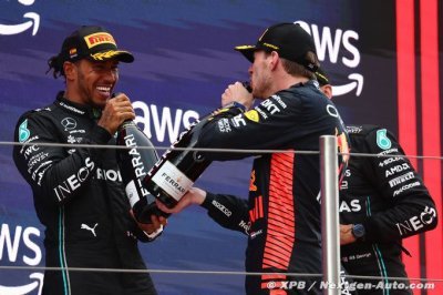 Vettel explique en quoi Hamilton et Verstappen sont ’différents’