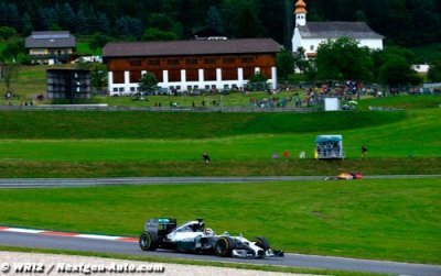 Mistakes cost Hamilton, rivalry hurting Mercedes