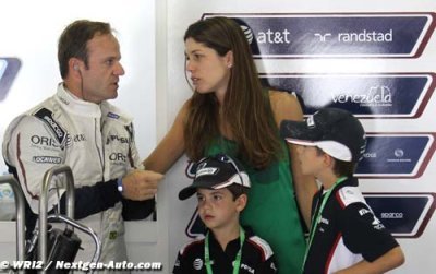 Barrichello ’torn’ between Indy and stock car for 2013
