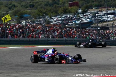Kvyat yet to discuss future with Marko
