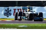 Hamilton veut empêcher la balade des Red Bull