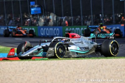 Mercedes F1&nbsp;: Russell dément un abandon de la W13 sans pontons