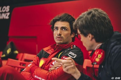 Sainz n’en veut absolument pas à Hamilton de lui avoir pris son baquet