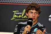 Antonelli, la star d'Italie, se prépare à un Grand Prix de F1 ‘épuisant mentalement'