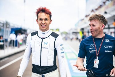 Albon s’amuse de ses top 10&nbsp;: Il suffit de se teindre les cheveux&nbsp;!