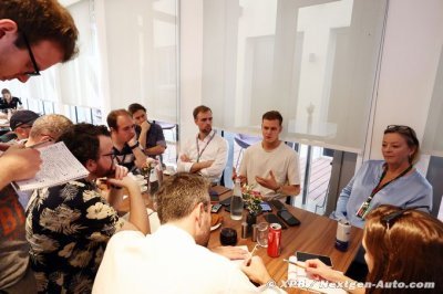 Schumacher insists F1 comeback still alive