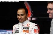 Hamilton admits Melbourne outburst was wrong