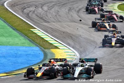 Verstappen&nbsp;: Hamilton ne m’a pas laissé d’espace et je ne comptais pas lever le pied