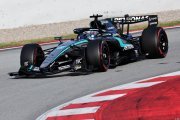 Mercedes F1 a enchaîné les tours, Russell adore déjà le pilotage de la W17