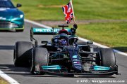 Red Bull engage un avocat pour juger la pénalité de Hamilton à Silverstone