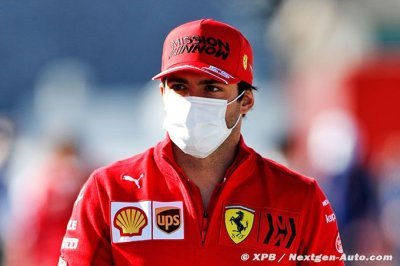 Alors qu’il roule maintenant pour Ferrari, Sainz regrette l’absence de fans