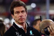 Wolff ends Mercedes side projects amid title drought