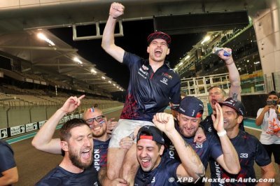 Horner&nbsp;: Verstappen a ’porté’ Red Bull grâce à son abnégation