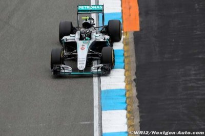 Rosberg overcomes technical woes to claim pole position in Germany