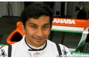 HRT's Kolles confirms Karthikeyan signed for 2011