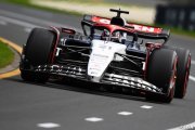 Rookie de Vries 'fighting to survive' in F1