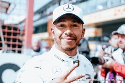‘Je suis plus fort que jamais’&nbsp;: Hamilton prévient Vettel