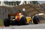 Renault F1 targets Mercedes GP race pace