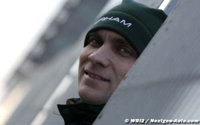 Petrov&nbsp;: Alonso est aussi un pilote payant