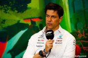 Mercedes a invité une fan de Hamilton dans son garage après un cas de harcèlement sexuel