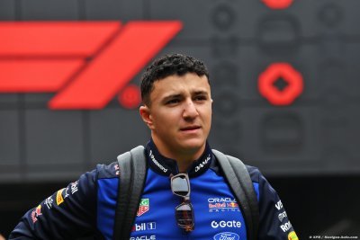 Hadjar convoqué par la FIA, au cœur d’une polémique après avoir repoussé un fan à Mexico