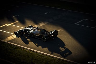 Mercedes will sell team over corona crisis - Jordan