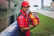 Sainz admet avoir vu venir l'arrivée de Hamilton chez Ferrari
