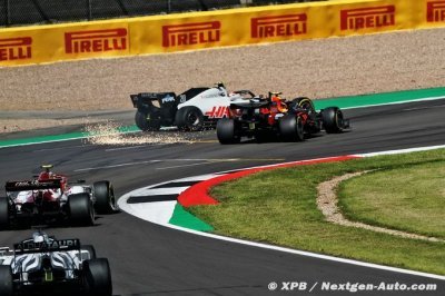 Albon ne changera pas d’approche après l’accrochage avec Magnussen